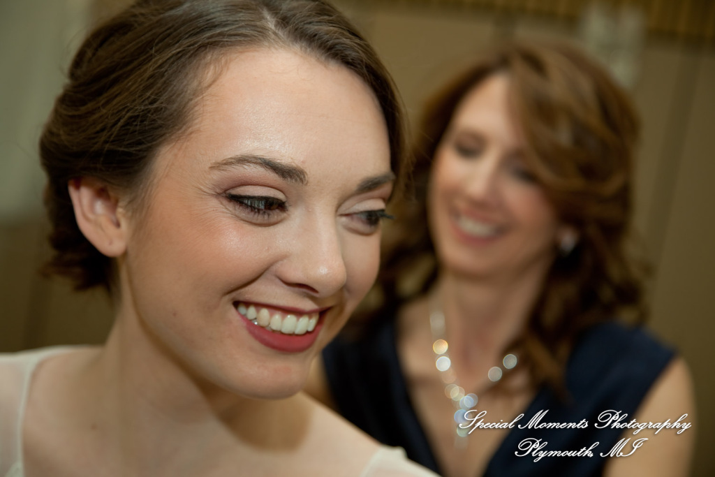 Amy & Alexander at Crosspointe Christian Church Grosse Pointe Woods MI wedding photograph