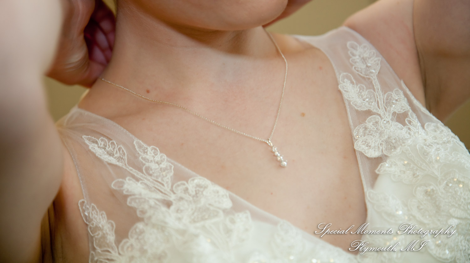 Amy & Alexander at Crosspointe Christian Church Grosse Pointe Woods MI wedding photograph