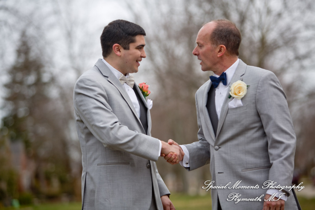 Amy & Alexander at Crosspointe Christian Church Grosse Pointe Woods MI wedding photograph