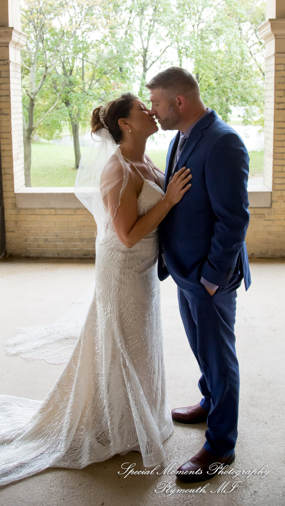 Jennette & Colby at Belle Isle Casino Detroit MI wedding photograph