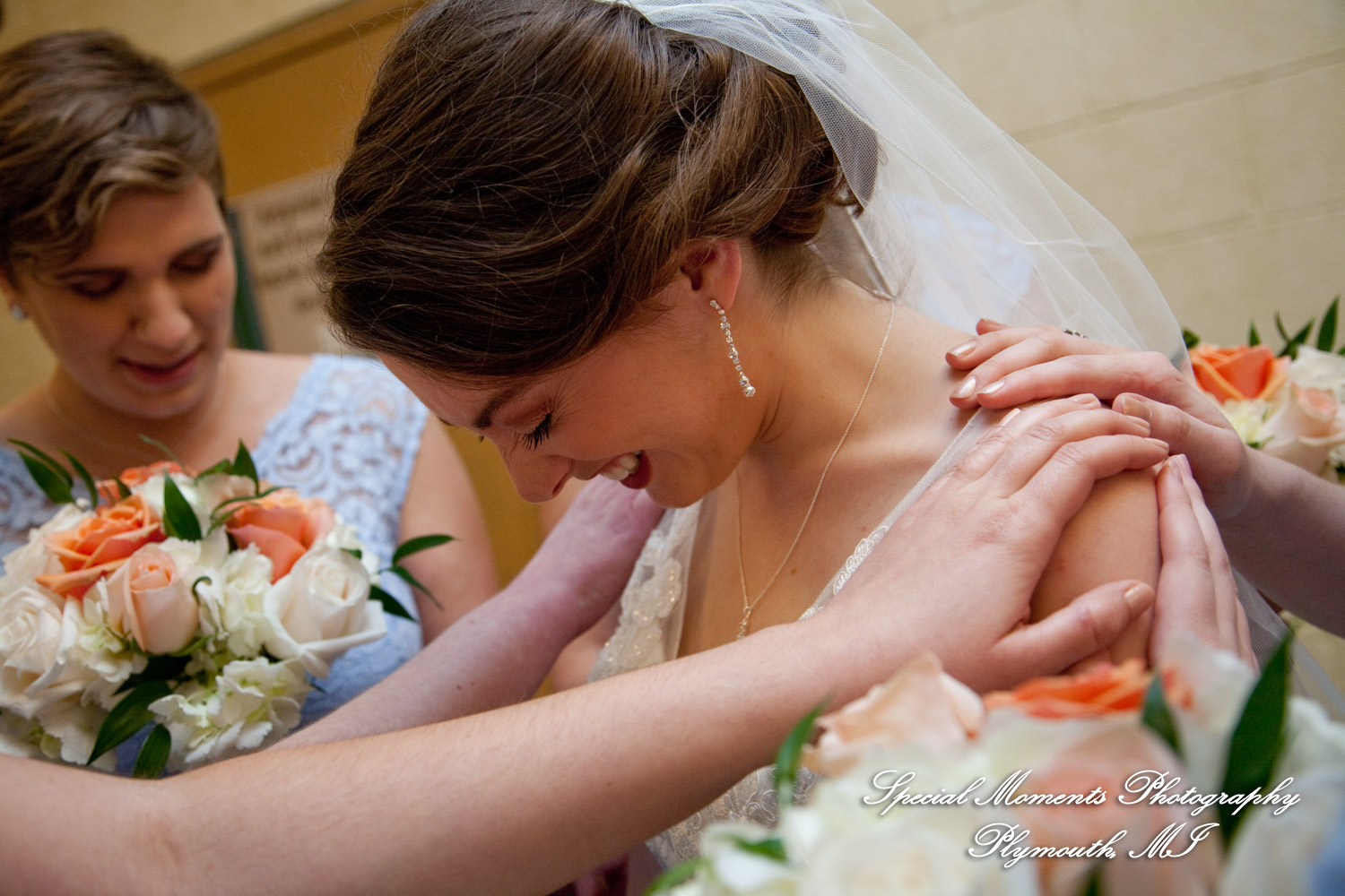 Amy & Alexander at Crosspointe Christian Church Grosse Pointe Woods MI wedding photograph