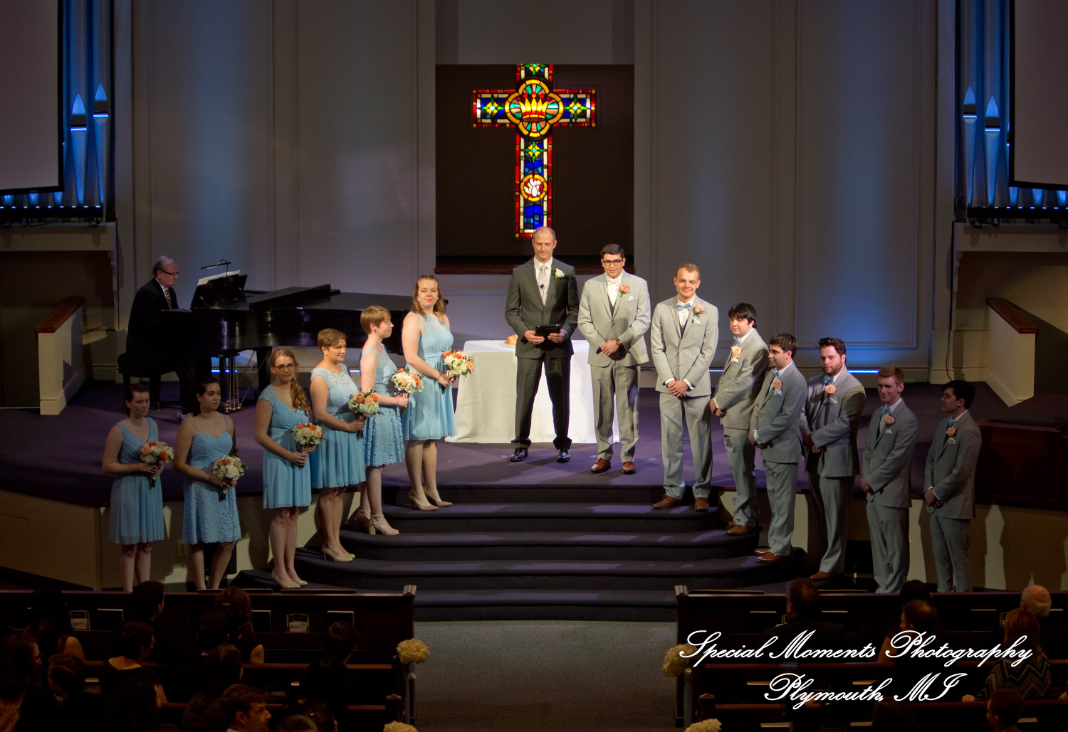 Amy & Alexander at Crosspointe Christian Church Grosse Pointe Woods MI wedding photograph