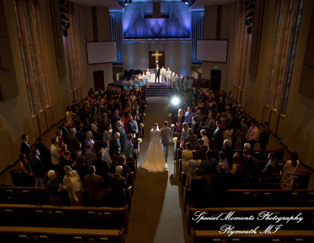 Amy & Alexander at Crosspointe Christian Church Grosse Pointe Woods MI wedding photograph