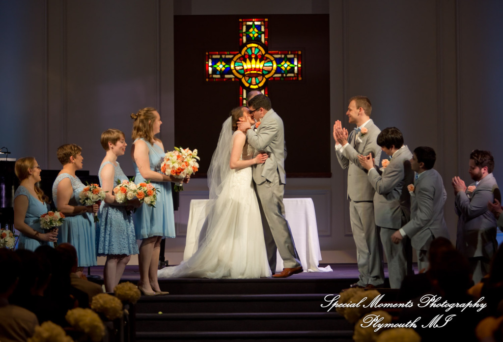 Amy & Alexander at Crosspointe Christian Church Grosse Pointe Woods MI wedding photograph