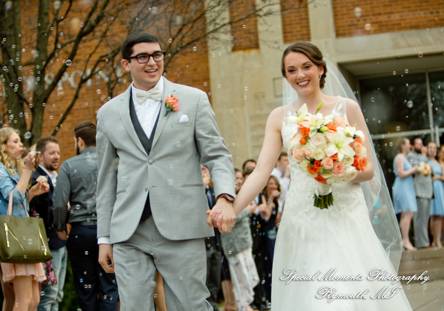 Amy & Alexander at Crosspointe Christian Church Grosse Pointe Woods MI wedding photograph