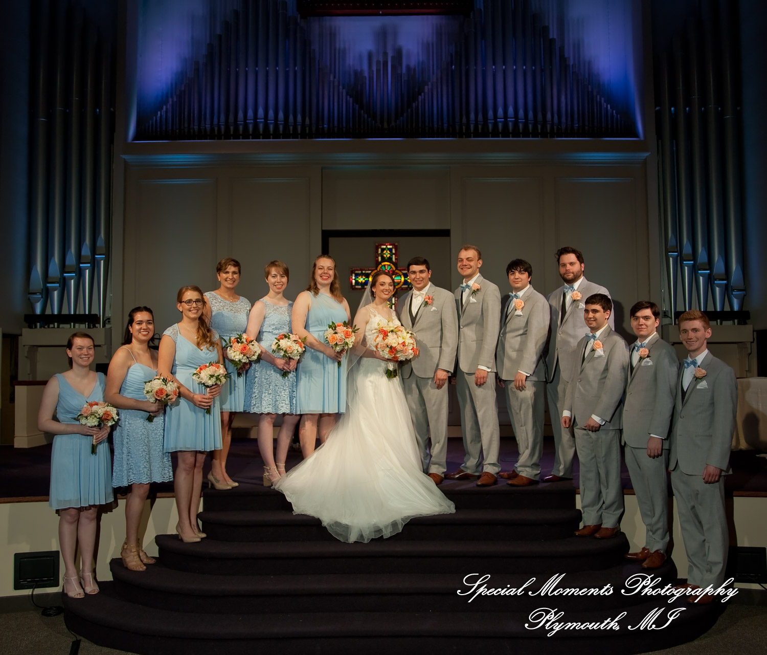 Amy & Alexander at Crosspointe Christian Church Grosse Pointe Woods MI wedding photograph