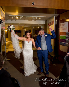 Jennette & Colby at Detroit Historical Museum Detroit MI wedding photograph