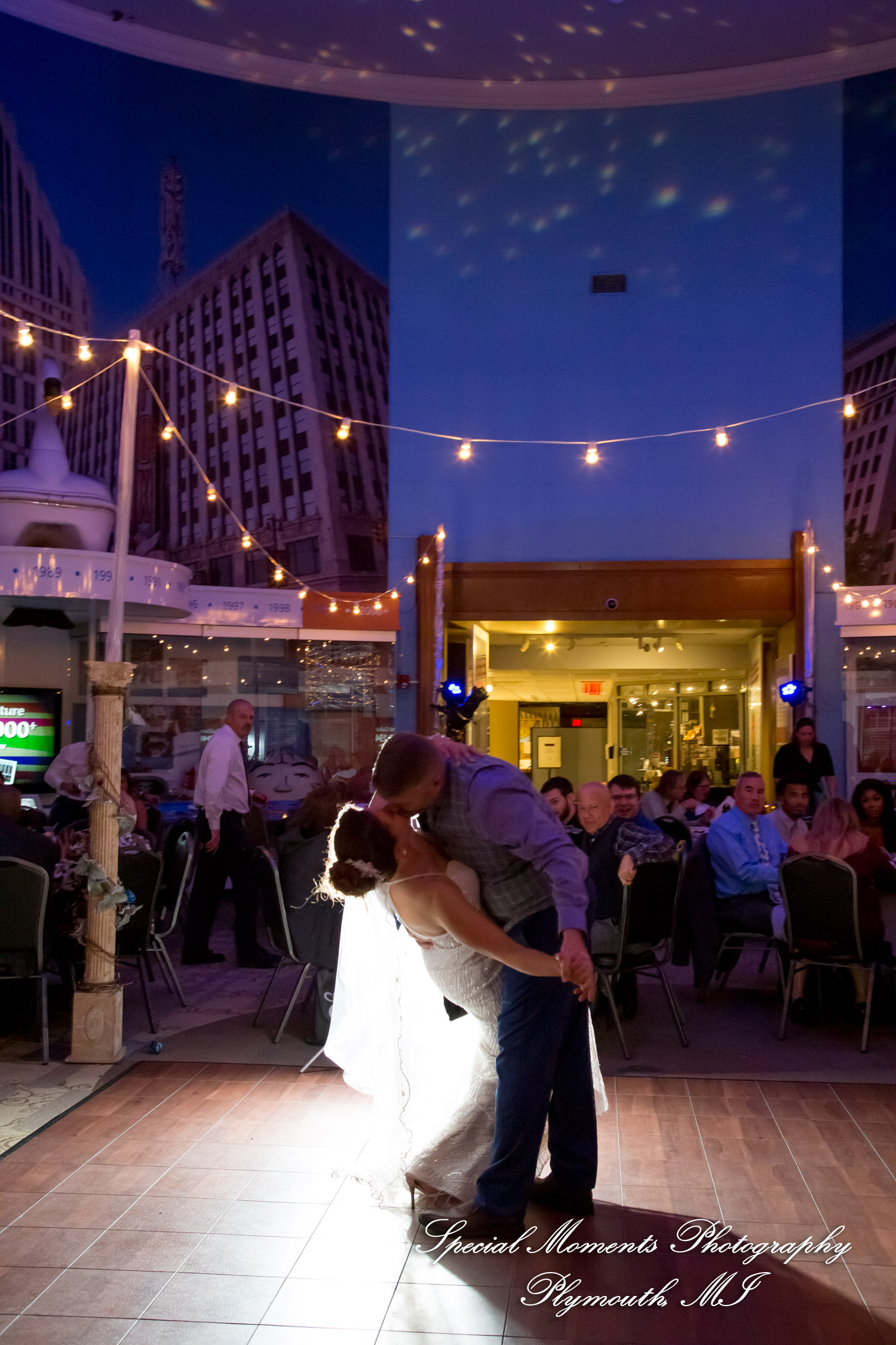 Jennette & Colby at Detroit Historical Museum Detroit MI wedding photograph