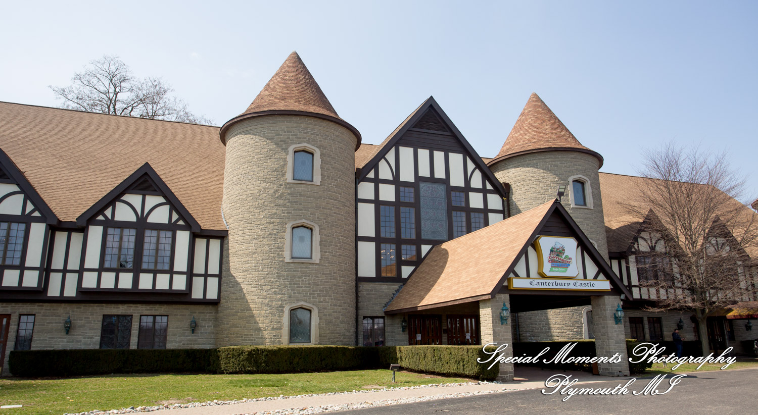 Kylie & Joshua Canterbury Castle Lake Orion MI wedding photography