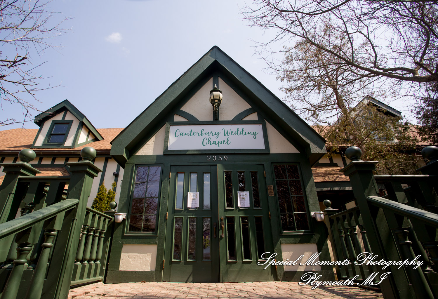 Kylie & Joshua Canterbury Castle Lake Orion MI wedding photography