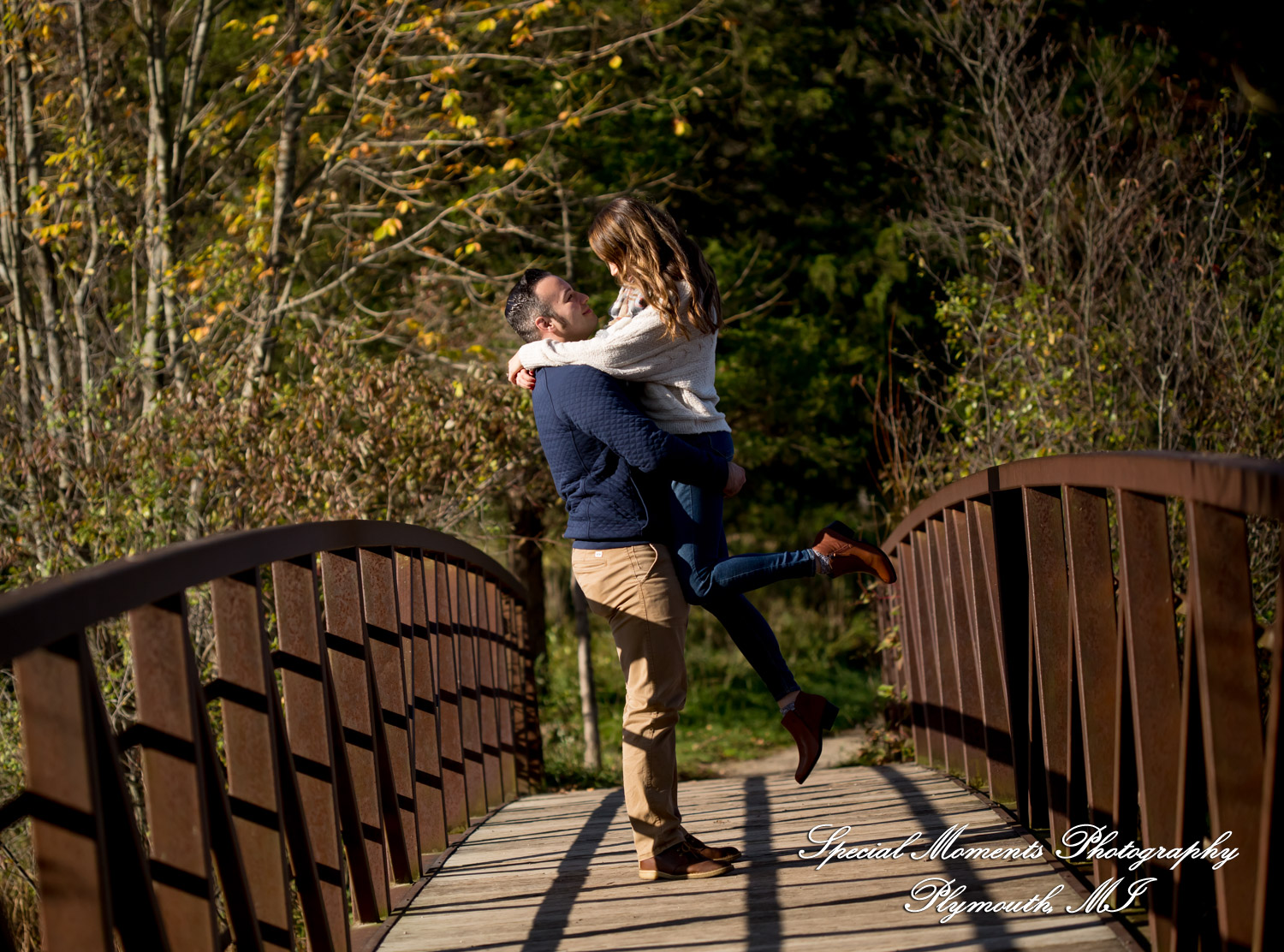 Eric & Melissa at Kensington Metropark Milford MI engagement photography