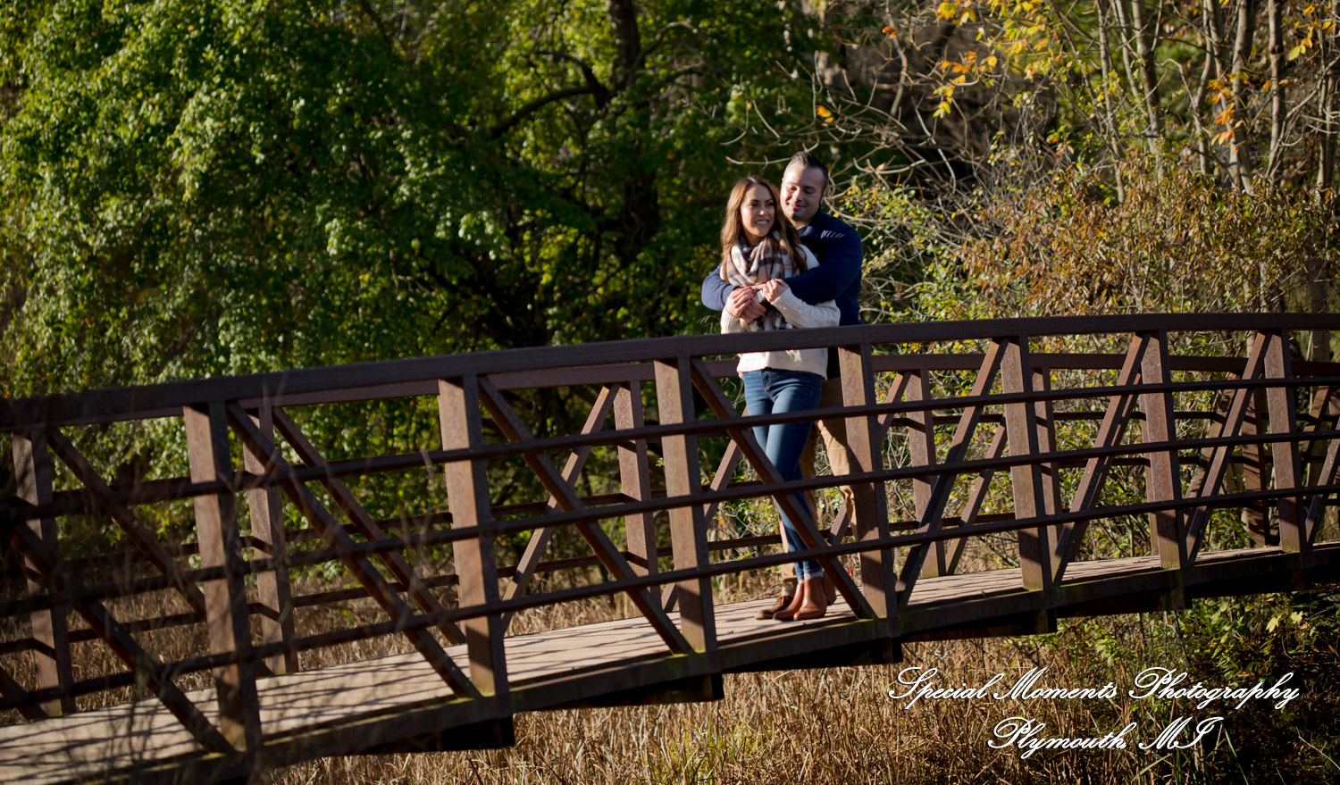 Eric & Melissa at Kensington Metropark Milford MI engagement photography