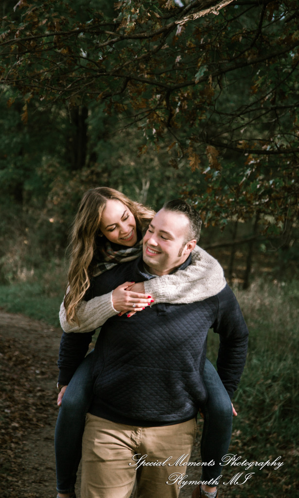 Eric & Melissa at Kensington Metropark Milford MI engagement photography