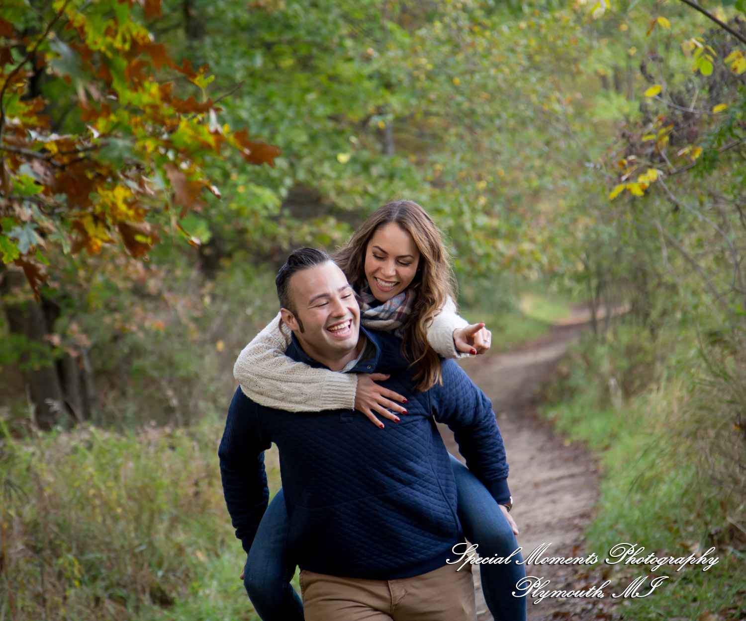 Eric & Melissa at Kensington Metropark Milford MI engagement photography