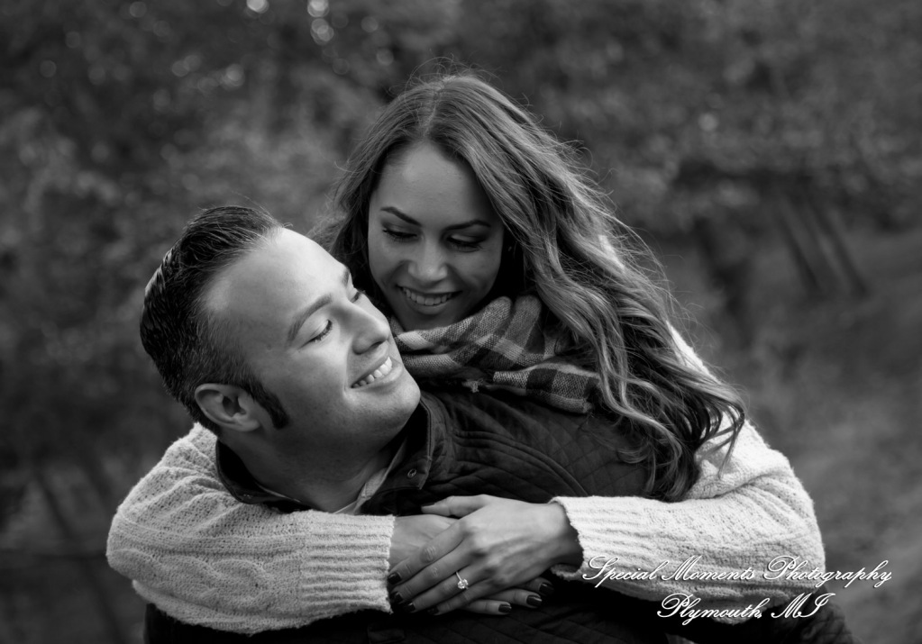 Eric & Melissa at Kensington Metropark Milford MI engagement photography