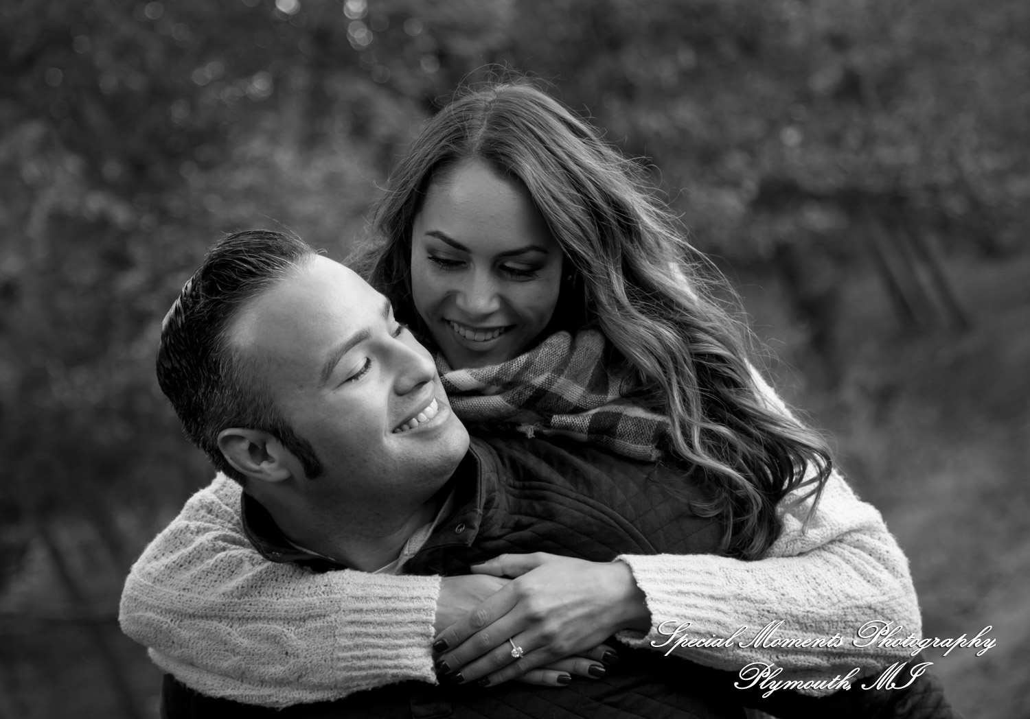 Eric & Melissa at Kensington Metropark Milford MI engagement photography