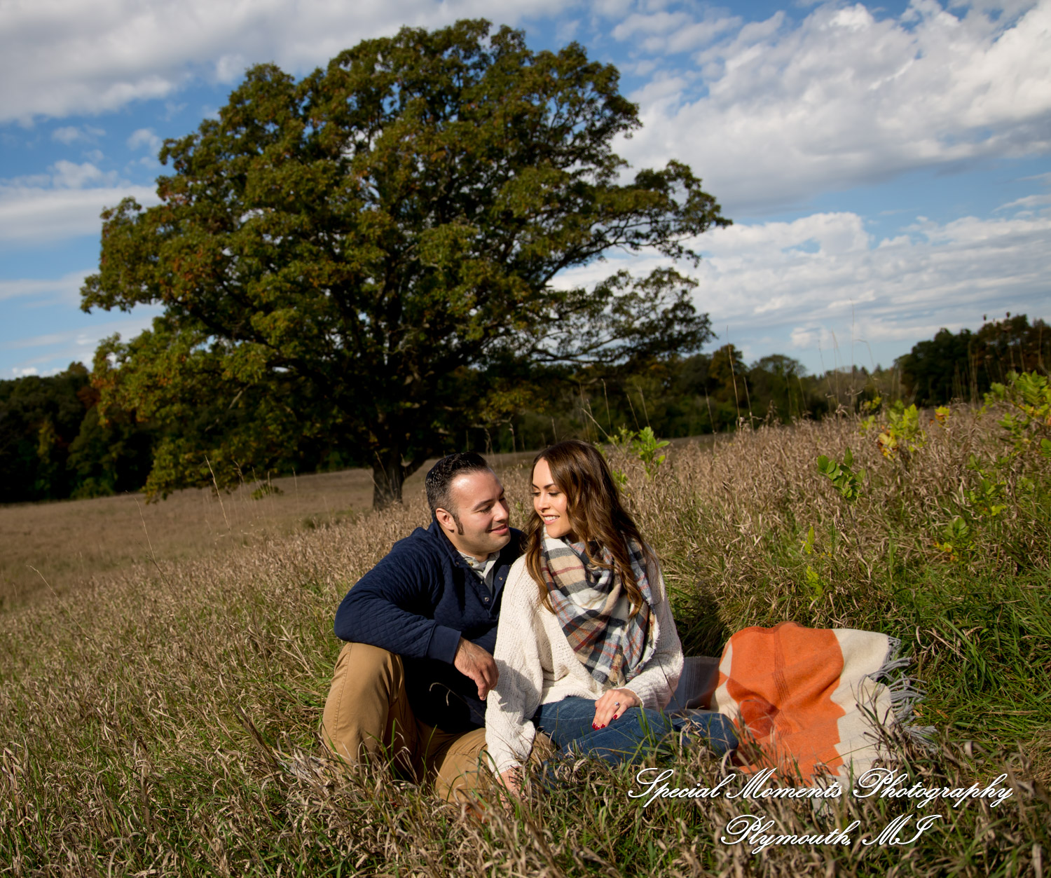 Eric & Melissa at Kensington Metropark Milford MI engagement photography