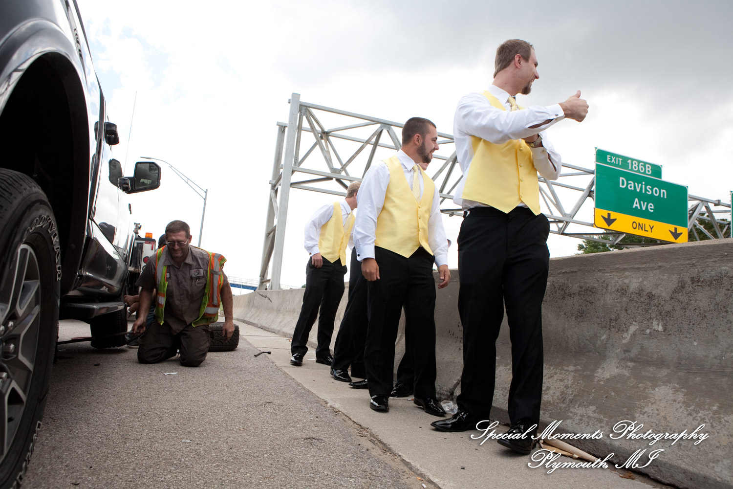 Kelly & Ryan at Blessed Sacrament Cathedral Detroit MI wedding photograph