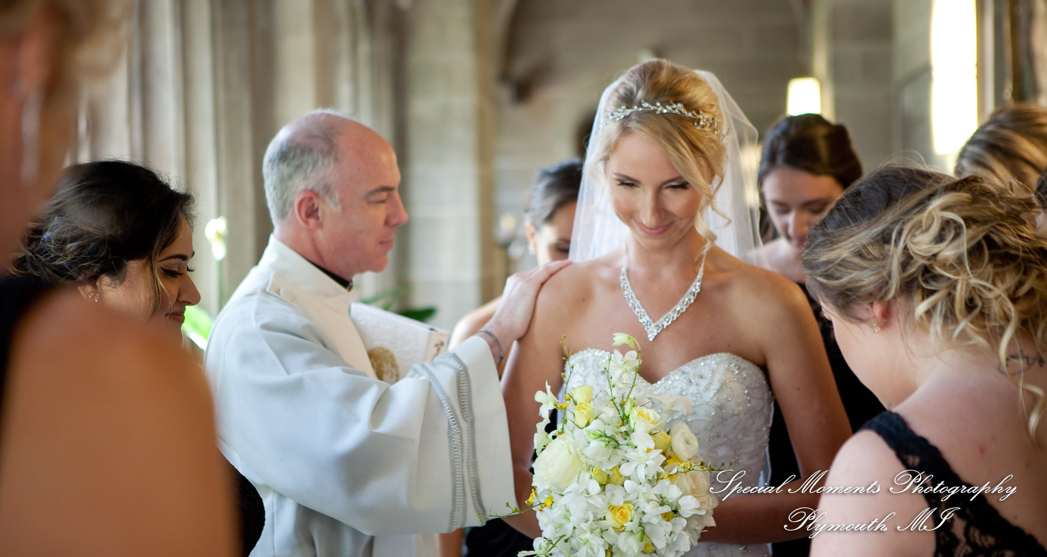 Kelly & Ryan at Blessed Sacrament Cathedral Detroit MI wedding photograph
