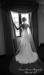 Kelly & Ryan at Blessed Sacrament Cathedral Detroit MI wedding photograph