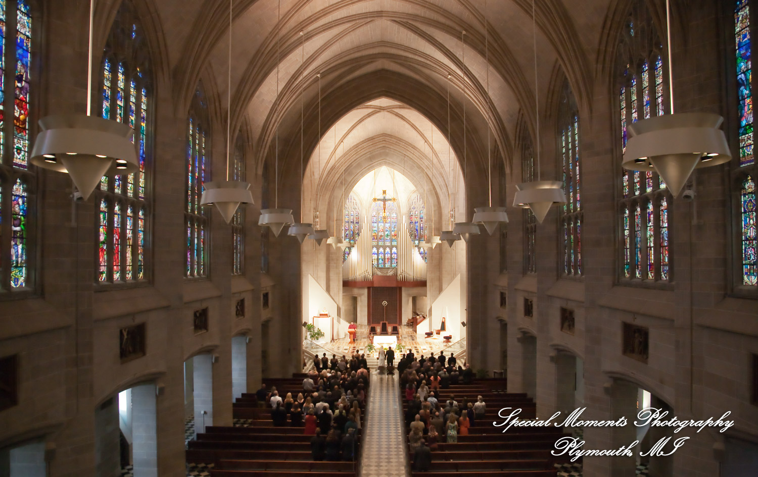 Kelly & Ryan at Blessed Sacrament Cathedral Detroit MI wedding photograph