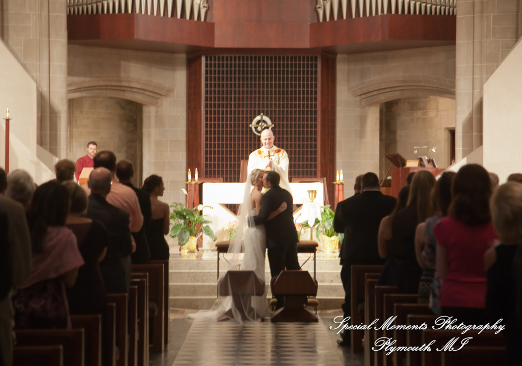 Kelly & Ryan at Blessed Sacrament Cathedral Detroit MI wedding photograph