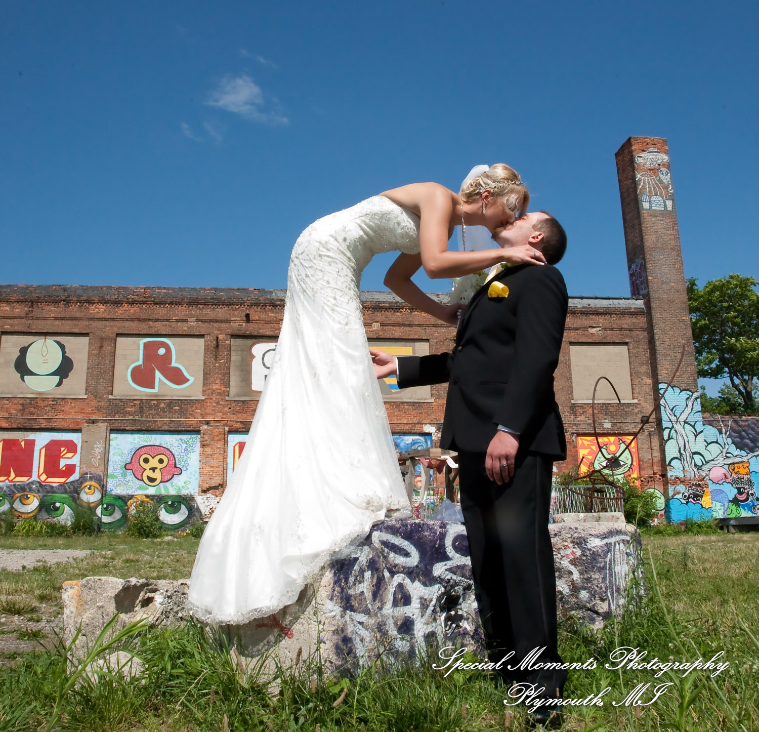 Kelly & Ryan at Lincoln Street Art Project Detroit MI wedding photograph