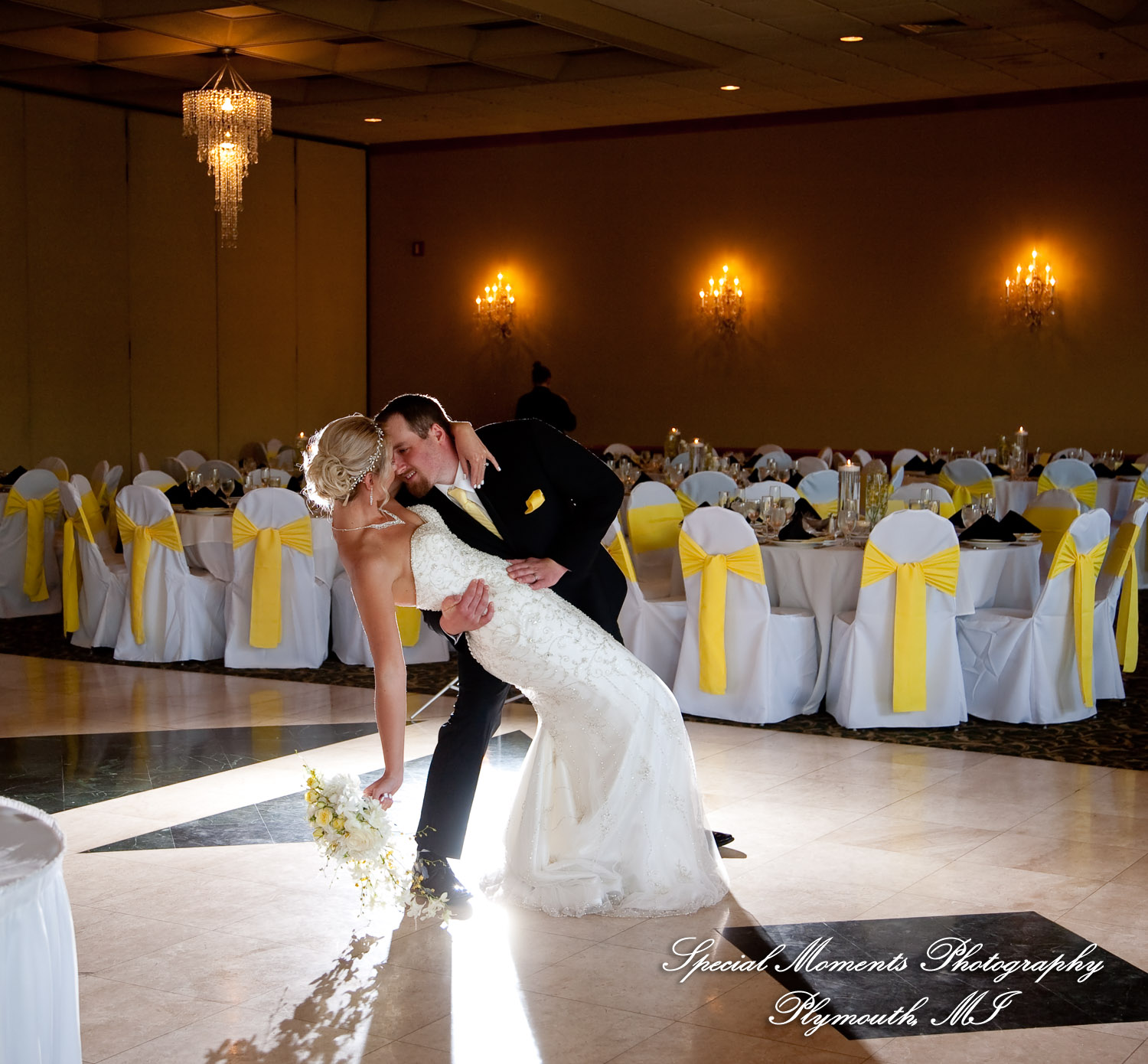 Kelly & Ryan at Italian American Club Livonia MI wedding photograph