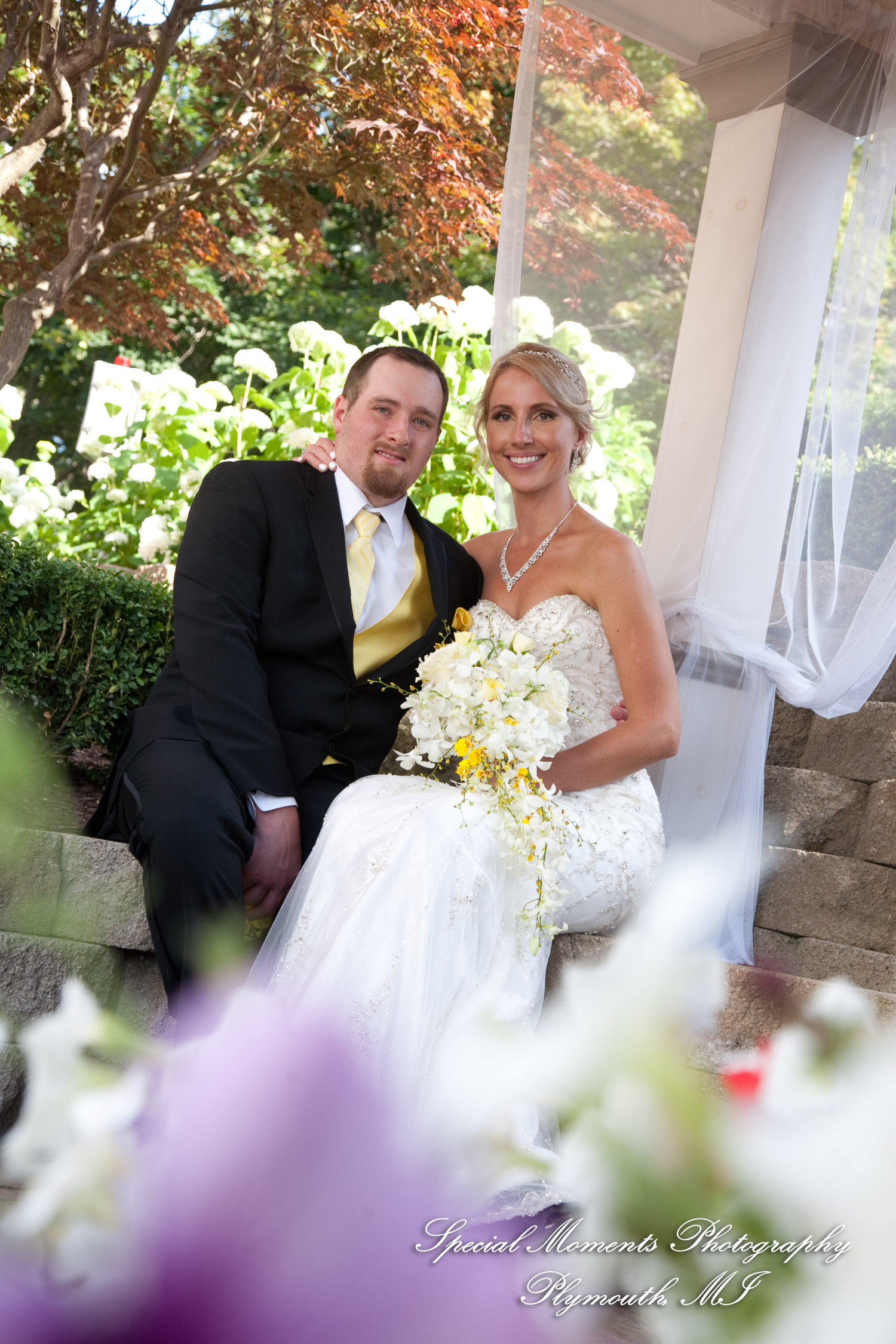 Kelly & Ryan at Italian American Club Livonia MI wedding photograph