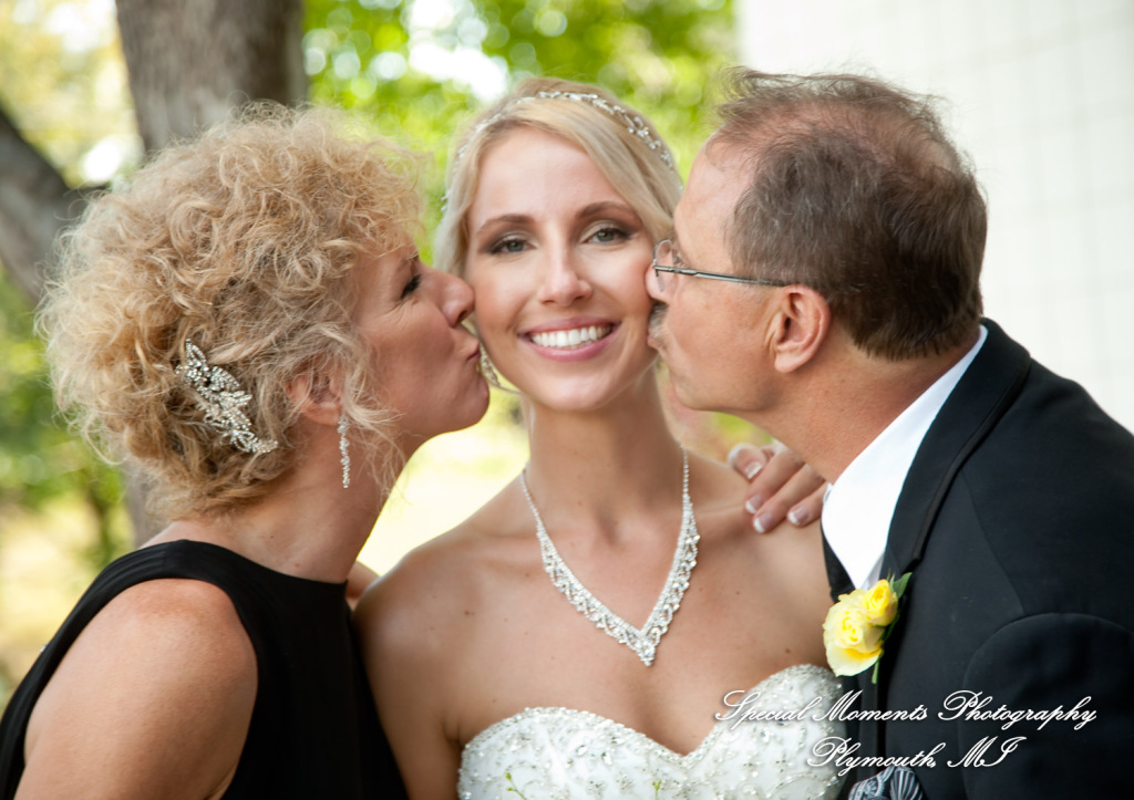 Kelly & Ryan at Italian American Club Livonia MI wedding photograph