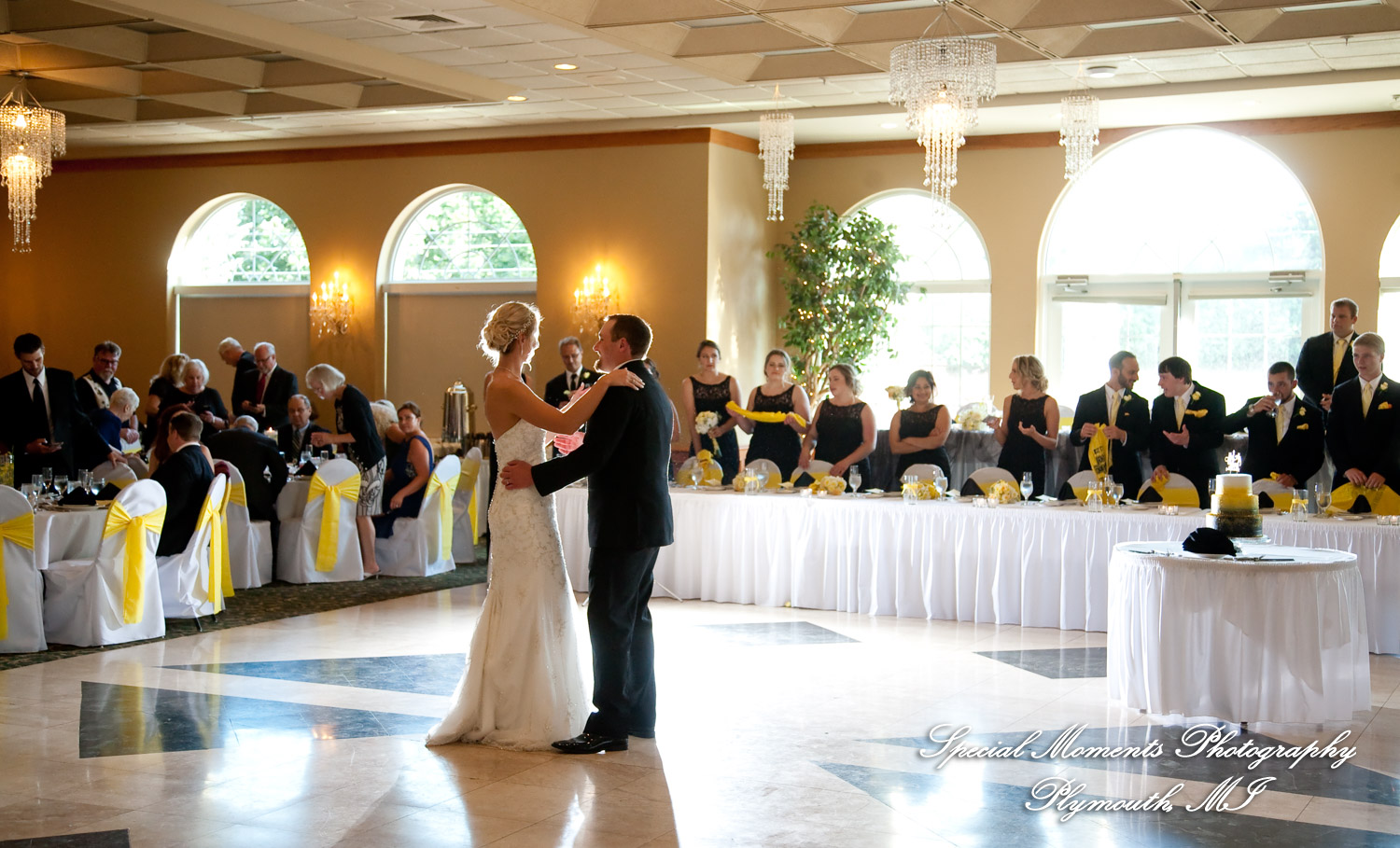 Kelly & Ryan at Italian American Club Livonia MI wedding photograph
