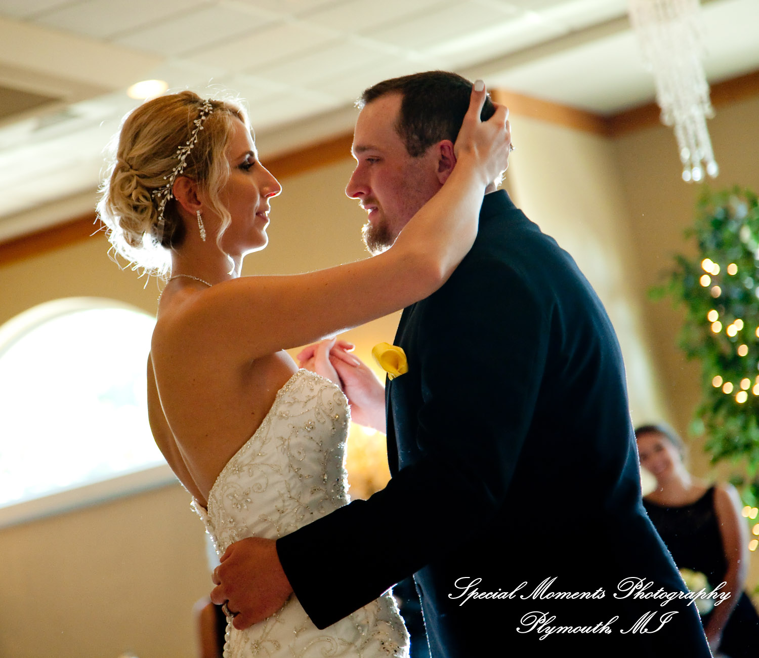 Kelly & Ryan at Italian American Club Livonia MI wedding photograph