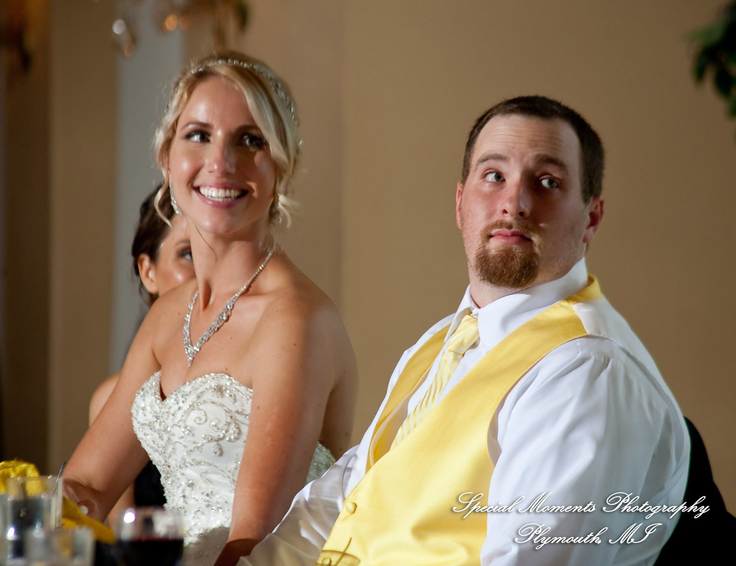 Kelly & Ryan at Italian American Club Livonia MI wedding photograph