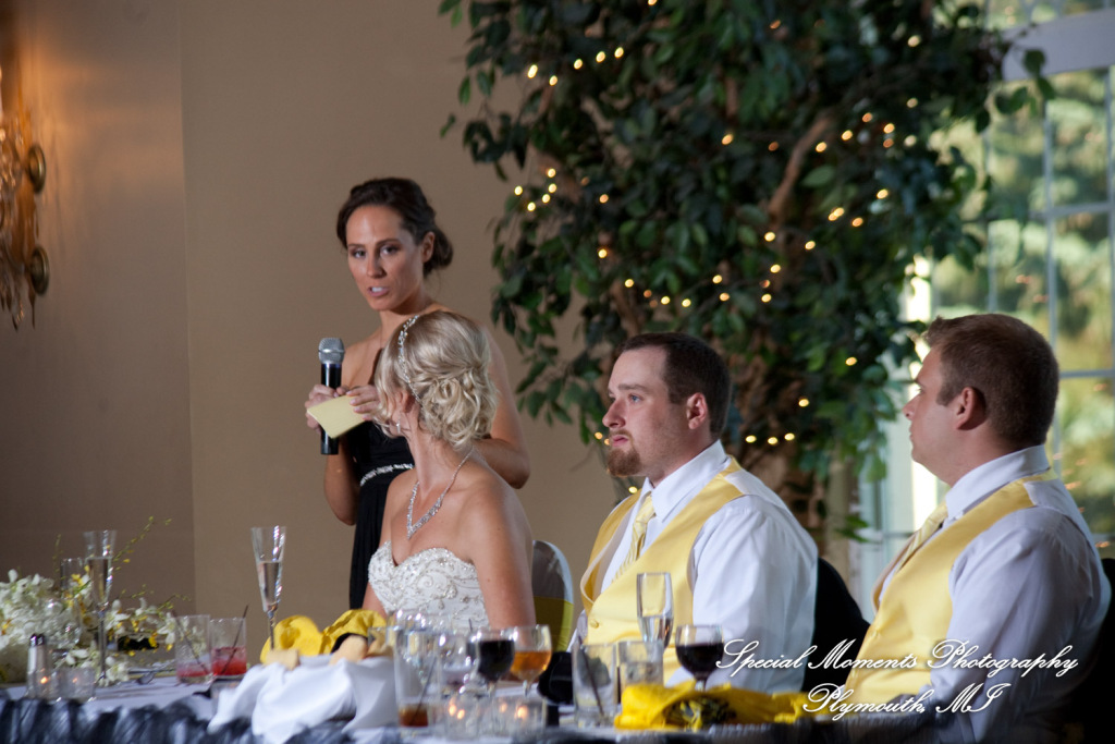 Kelly & Ryan at Italian American Club Livonia MI wedding photograph