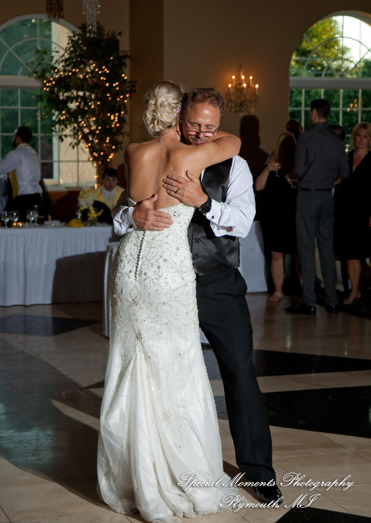 Kelly & Ryan at Italian American Club Livonia MI wedding photograph