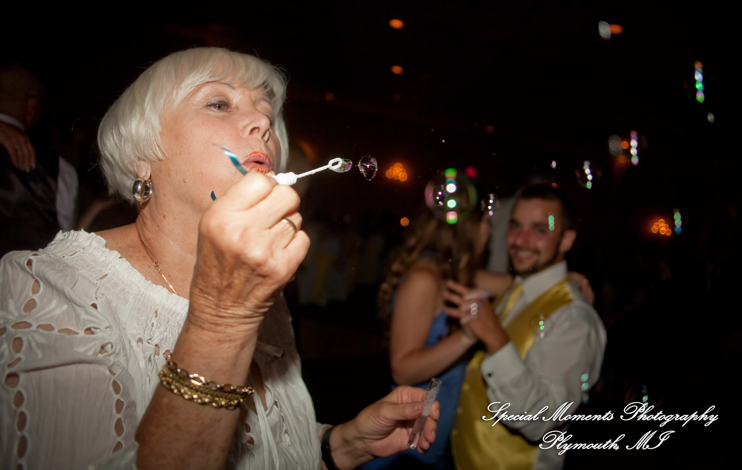 Kelly & Ryan at Italian American Club Livonia MI wedding photograph