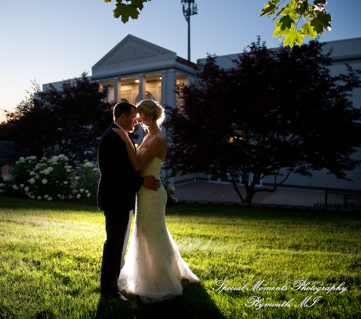 Kelly & Ryan at Italian American Club Livonia MI wedding photograph