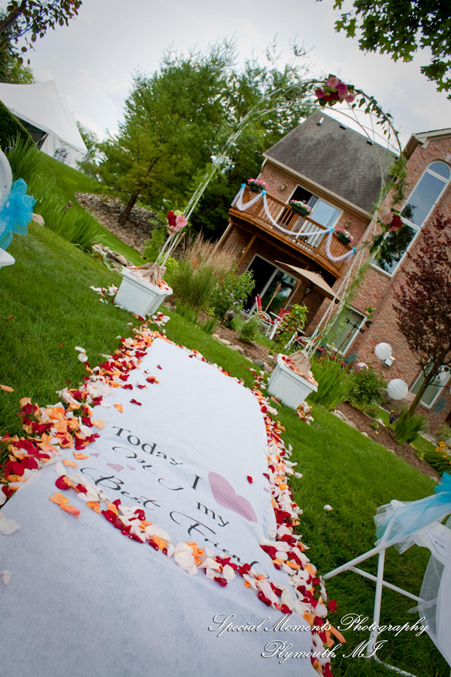 Erica & Jim at home wedding on the Lake in New Hudson MI wedding photograph