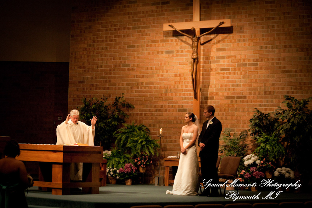 Kathryn & Kyle St. John Neumann Canton MI wedding photograph