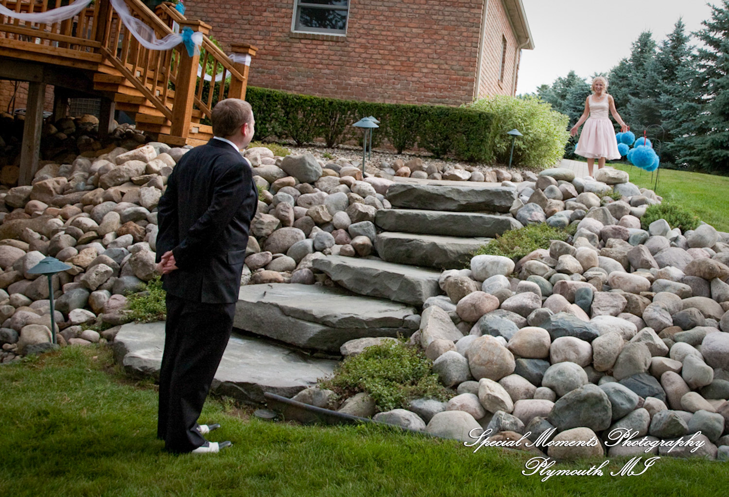 Erica & Jim at home wedding on the Lake in New Hudson MI wedding photograph
