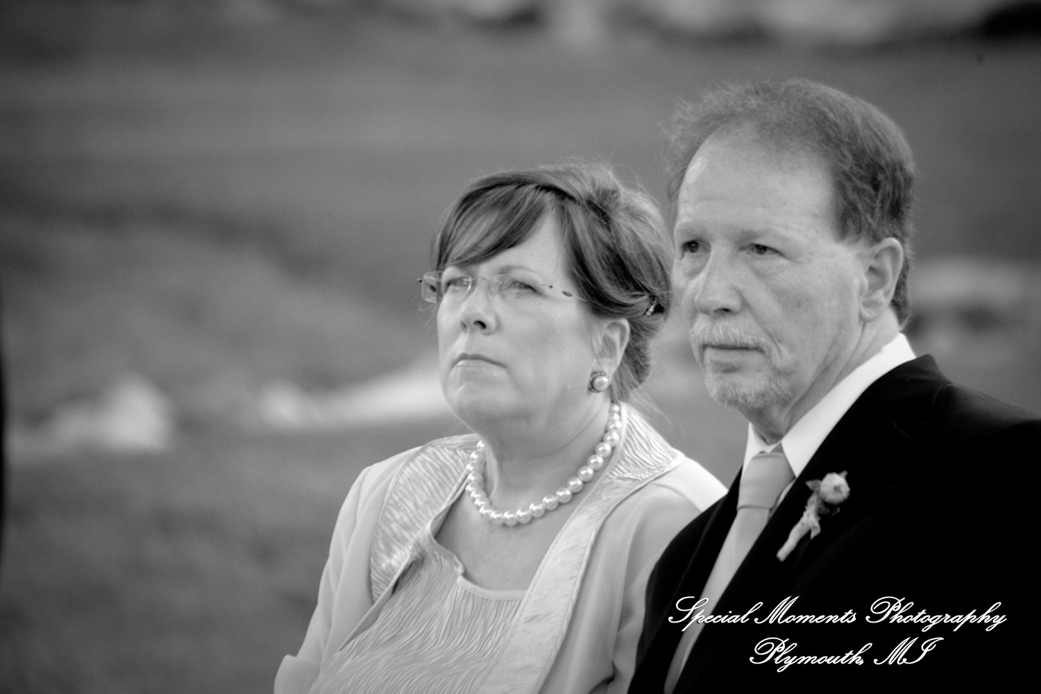 Erica & Jim at home wedding on the Lake in New Hudson MI wedding photograph