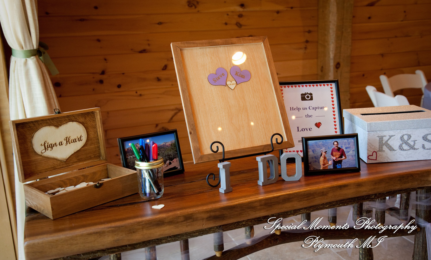 Kim & Steve at Strawberry Lake Lodge Pinckney MI wedding photography