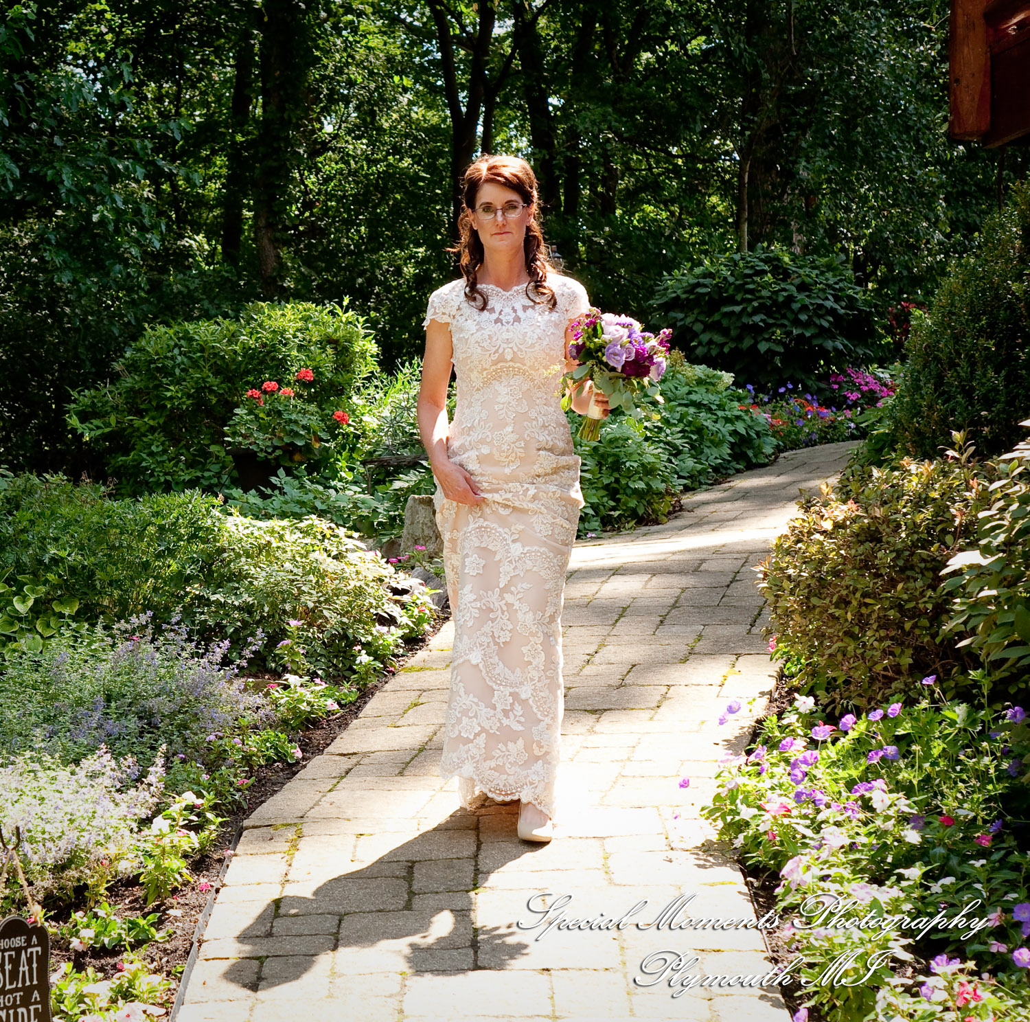 Kim & Steve at Strawberry Lake Lodge Pinckney MI wedding photography