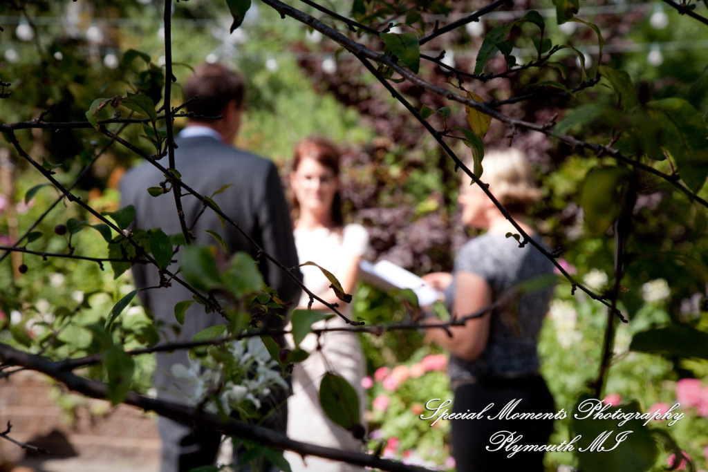 Kim & Steve at Strawberry Lake Lodge Pinckney MI wedding photography