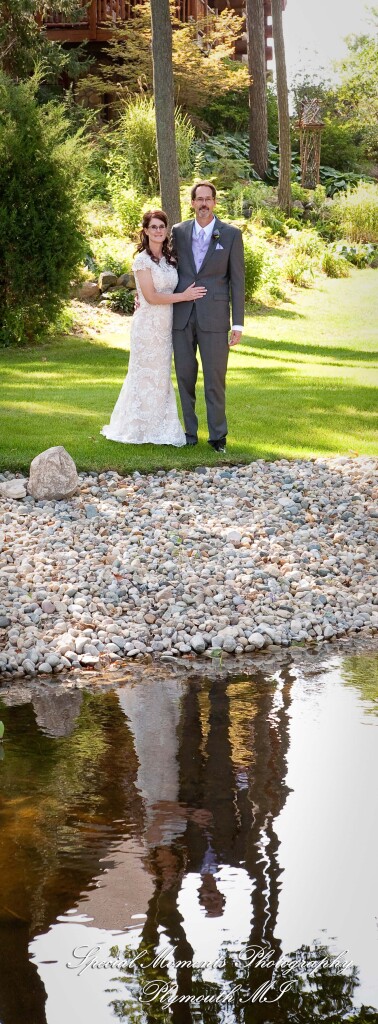 Kim & Steve at Strawberry Lake Lodge Pinckney MI wedding photography