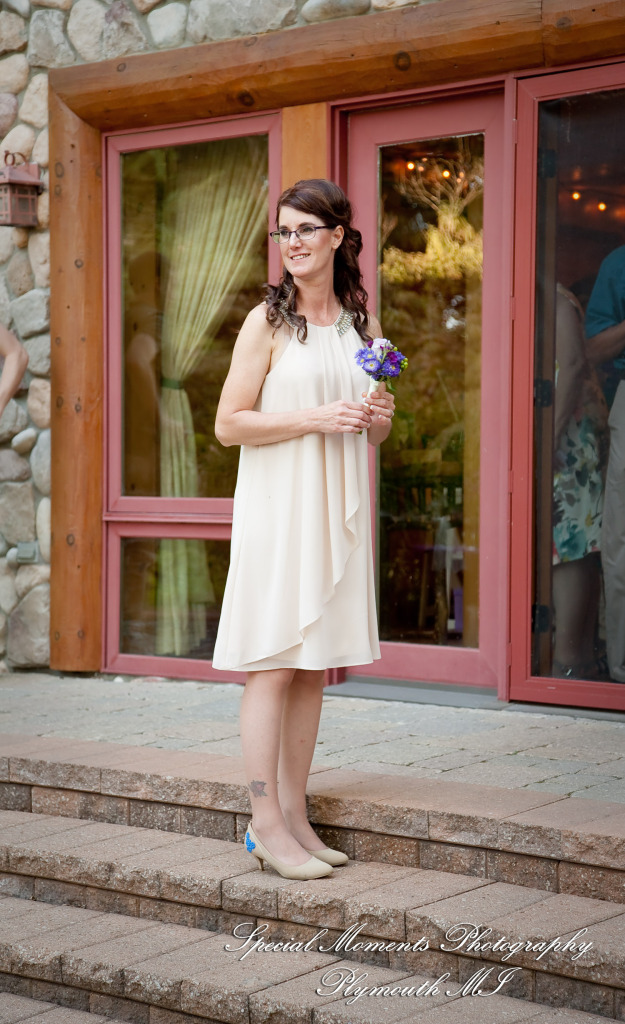 Kim & Steve at Strawberry Lake Lodge Pinckney MI wedding photography