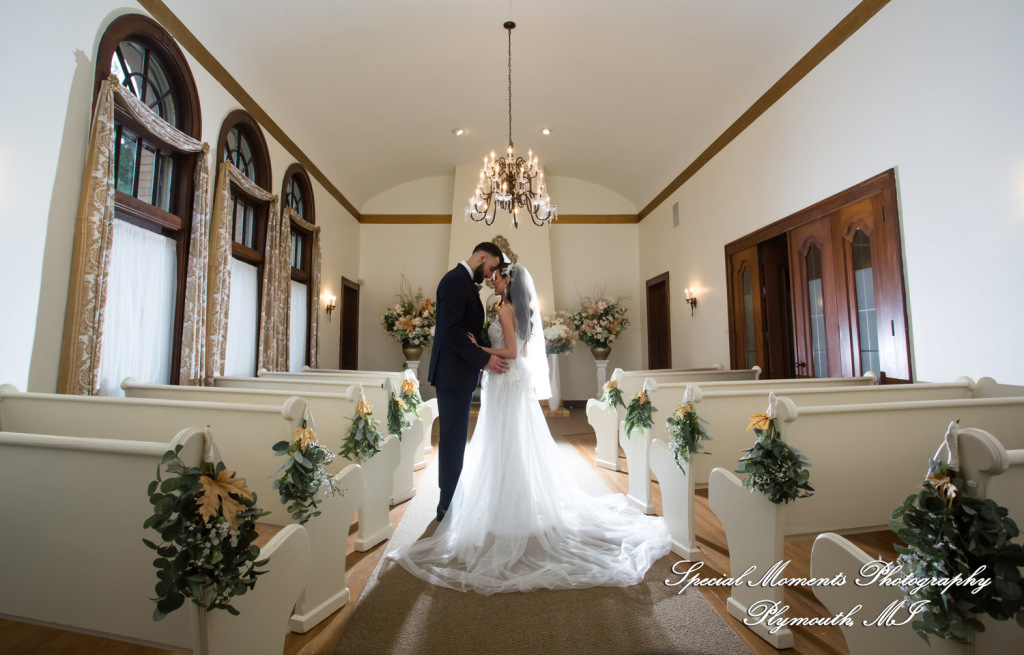 Rosanna & Layoun at Victoria Wedding Chapel Waterford MI wedding photograph