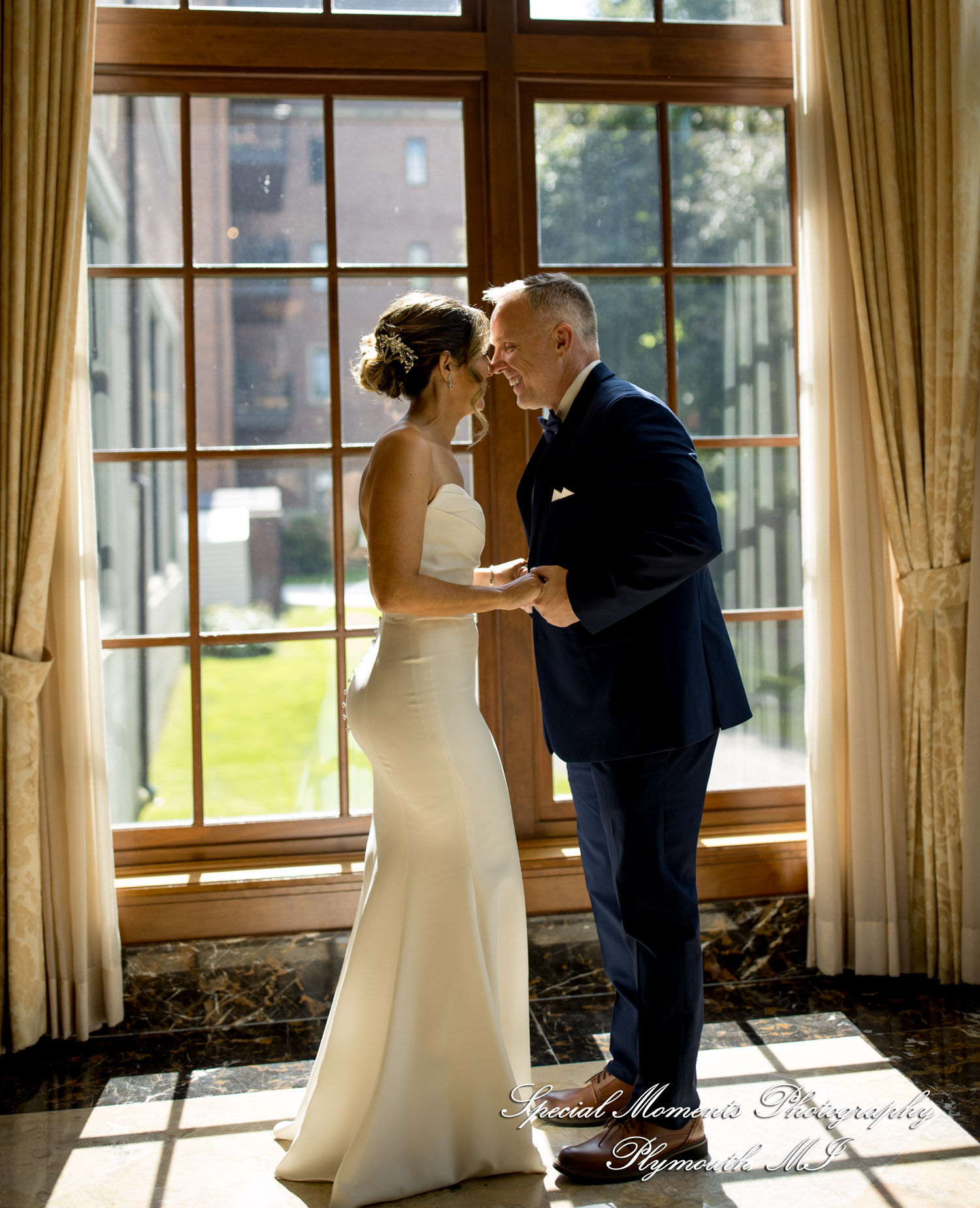 Kimberly & Dave at Royal Park Hotel Rochester MI wedding photography
