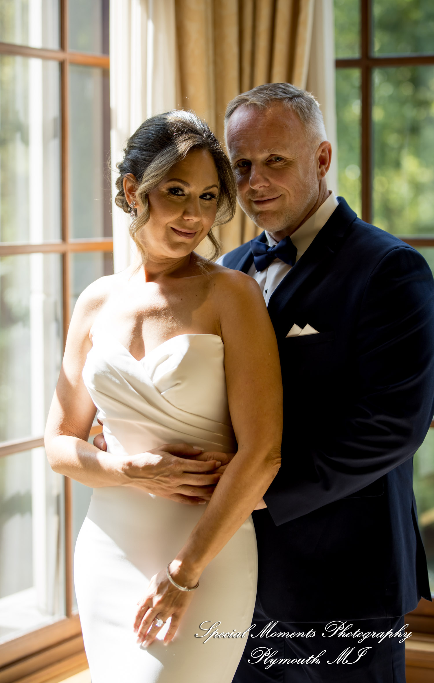 Kimberly & Dave at Royal Park Hotel Rochester MI wedding photography