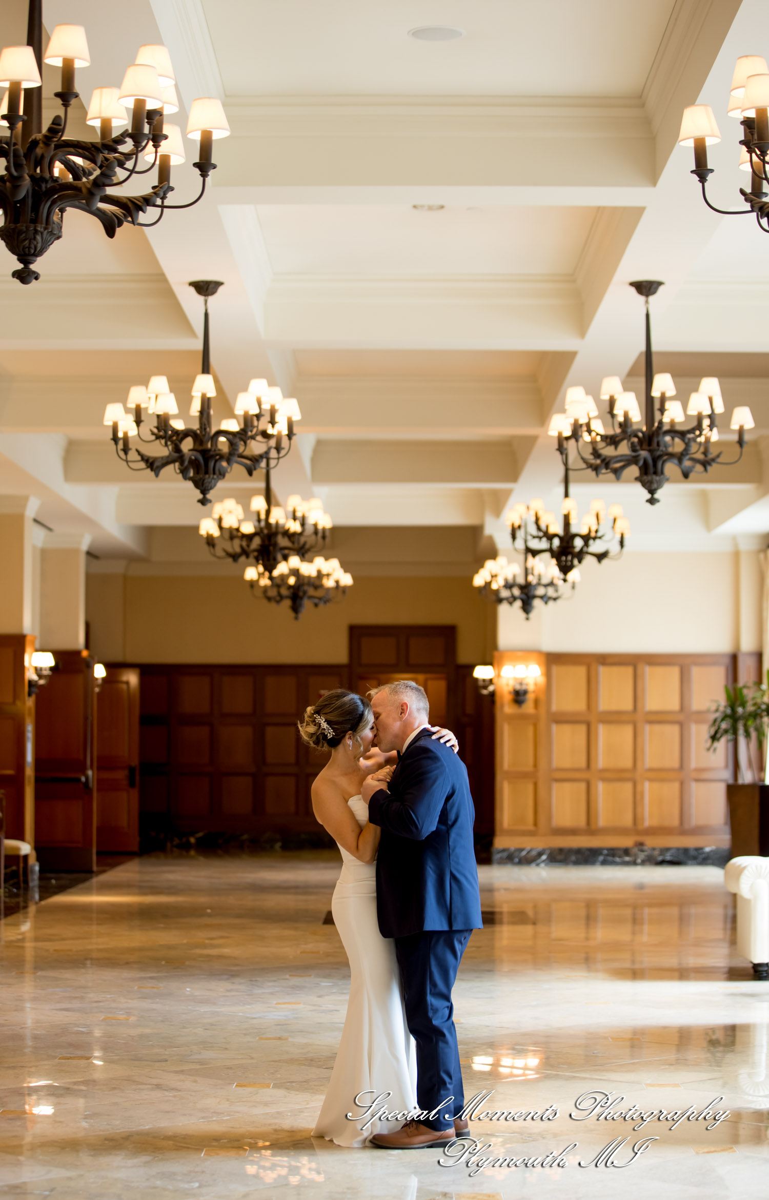 Kimberly & Dave at Royal Park Hotel Rochester MI wedding photography